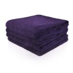 Handdoek met naam of tekst geborduurd - badhanddoek in het paars